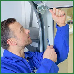 Quality Garage Door Burlington, MA 781-412-4401 - side-t-21-gr-39m-garage-door-installation